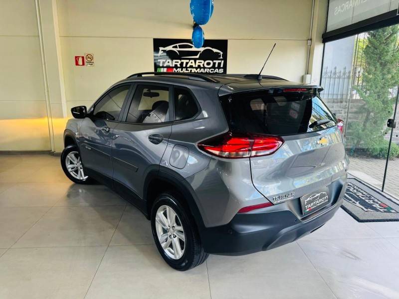 CHEVROLET - TRACKER - 2021/2022 - Cinza - R$ 103.990,00