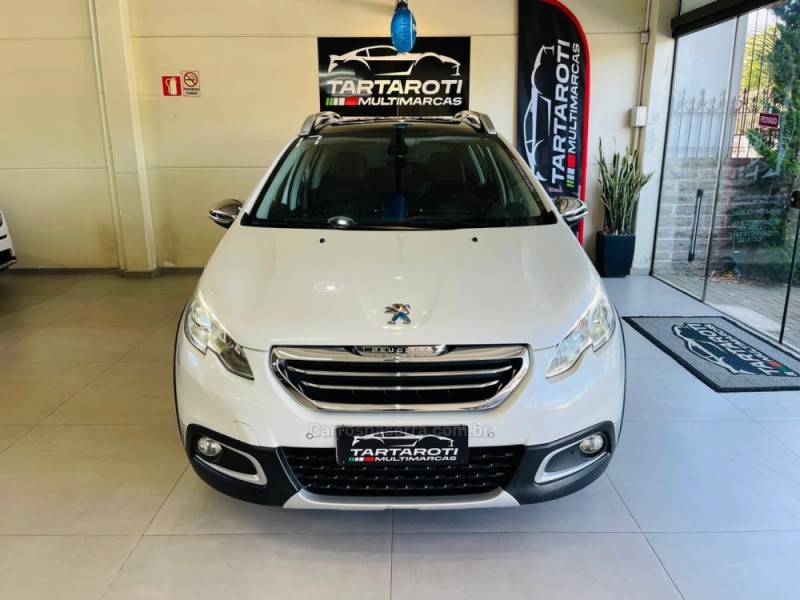 PEUGEOT - 2008 - 2016/2017 - Branca - R$ 61.990,00