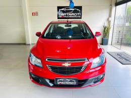 CHEVROLET - ONIX - 2014/2015 - Vermelha - R$ 57.990,00