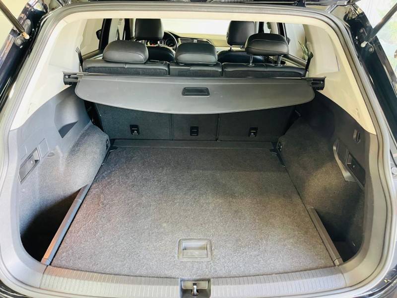 VOLKSWAGEN - TIGUAN - 2019/2019 - Preta - R$ 115.990,00