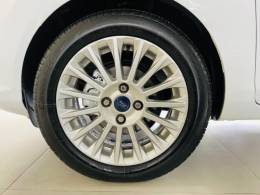 FORD - FIESTA - 2014/2015 - Branca - R$ 47.990,00