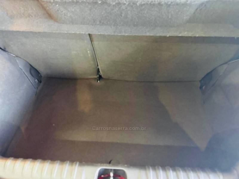 CHEVROLET - ONIX - 2014/2015 - Vermelha - R$ 56.990,00