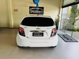 CHEVROLET - SONIC - 2013/2013 - Branca - R$ 43.990,00