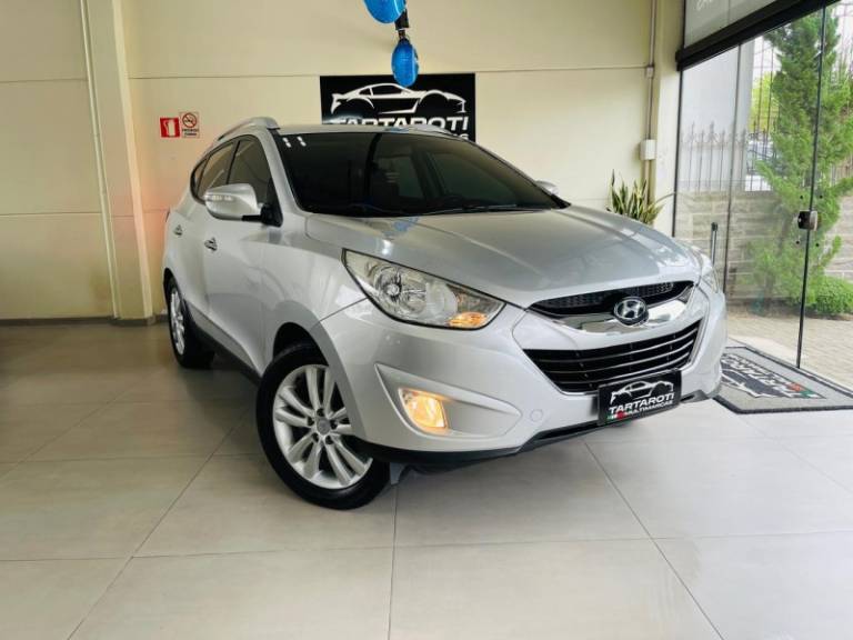 HYUNDAI - IX35 - 2010/2011 - Prata - R$ 65.990,00