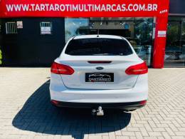 FORD - FOCUS - 2016/2016 - Branca - R$ 57.990,00