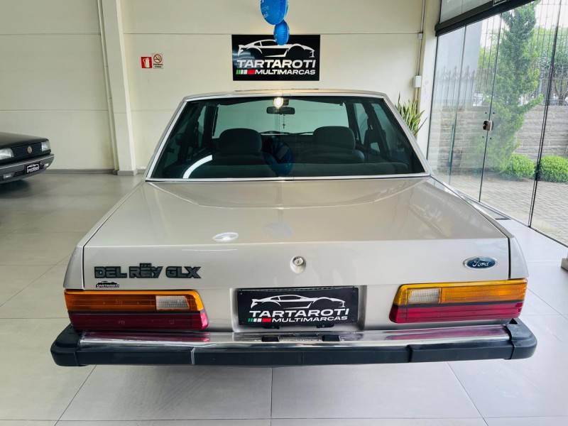 FORD - DEL REY - 1985/1986 - Prata - R$ 32.990,00