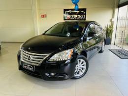 NISSAN - SENTRA - 2013/2014 - Preta - R$ 53.990,00