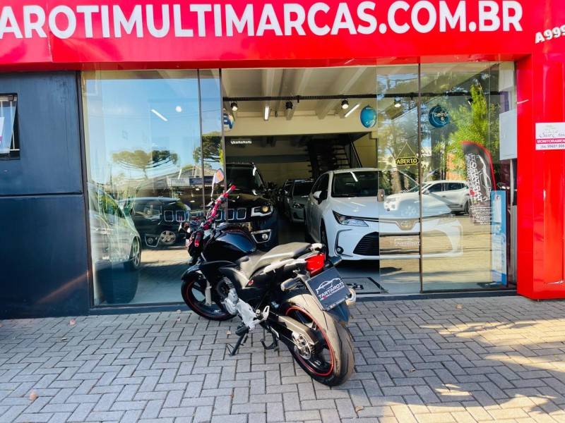 HONDA - CB 300R - 2010/2010 - Preta - R$ 13.990,00