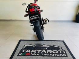 HONDA - CB 300R - 2010/2011 - Vermelha - R$ 13.990,00