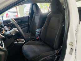 CHEVROLET - ONIX - 2021/2022 - Branca - R$ 77.990,00