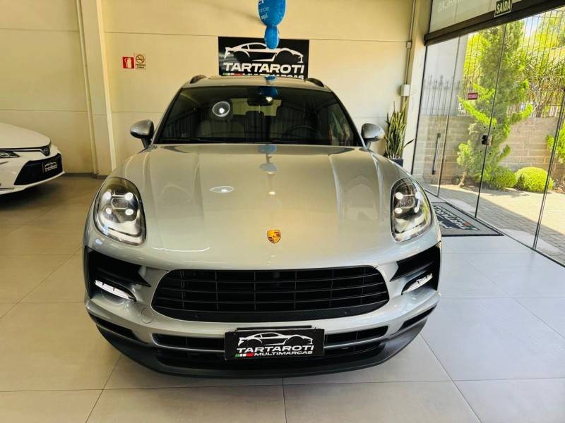 PORSCHE - MACAN T - 2020/2021 - Prata - R$ 376.990,00