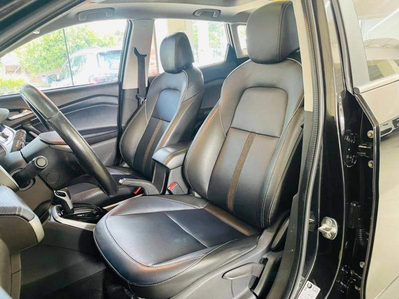 CHEVROLET - TRACKER - 2020/2021 - Preta - R$ 106.990,00