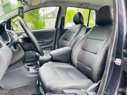 VOLKSWAGEN - SPACE CROSS - 2011/2012 - Azul - R$ 47.990,00