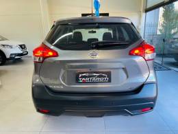NISSAN - KICKS - 2020/2021 - Cinza - R$ 88.990,00
