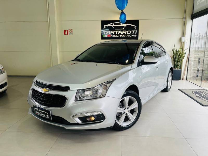 CHEVROLET - CRUZE - 2015/2015 - Prata - R$ 69.990,00