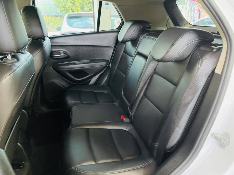 CHEVROLET - TRACKER - 2015/2015 - Branca - R$ 70.990,00
