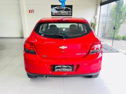 CHEVROLET - ONIX - 2014/2015 - Vermelha - R$ 57.990,00