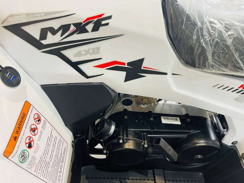 MXF - ATTACK 200 - 2025/2025 - Branca - R$ 27.990,00