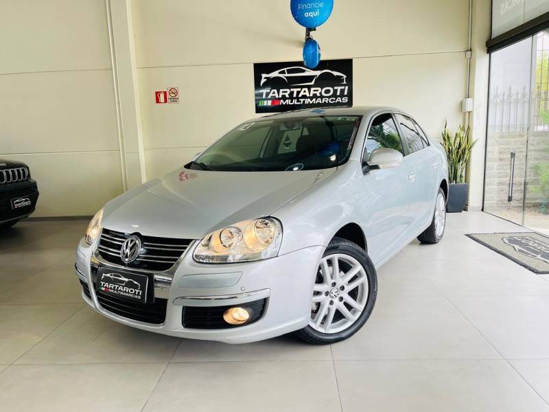 VOLKSWAGEN - JETTA - 2010/2010 - Prata - R$ 52.990,00