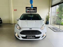 FORD - FIESTA - 2014/2015 - Branca - R$ 47.990,00