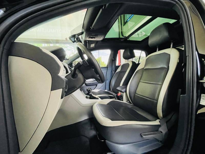 VOLKSWAGEN - T-CROSS - 2019/2020 - Preta - R$ 109.990,00