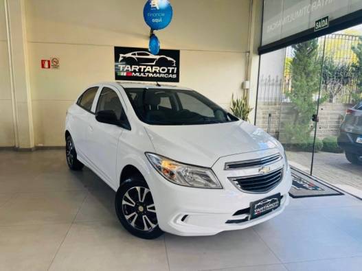 CHEVROLET - ONIX - 2015/2016 - Branca - R$ 48.990,00