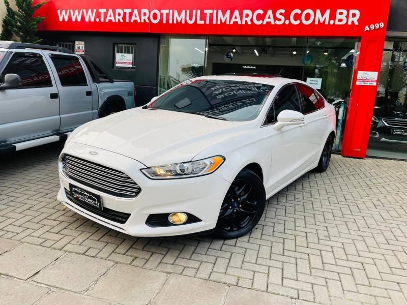 FORD - FUSION - 2015/2016 - Branca - R$ 77.990,00