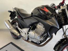 HONDA - CB 300R - 2010/2010 - Preta - R$ 13.990,00