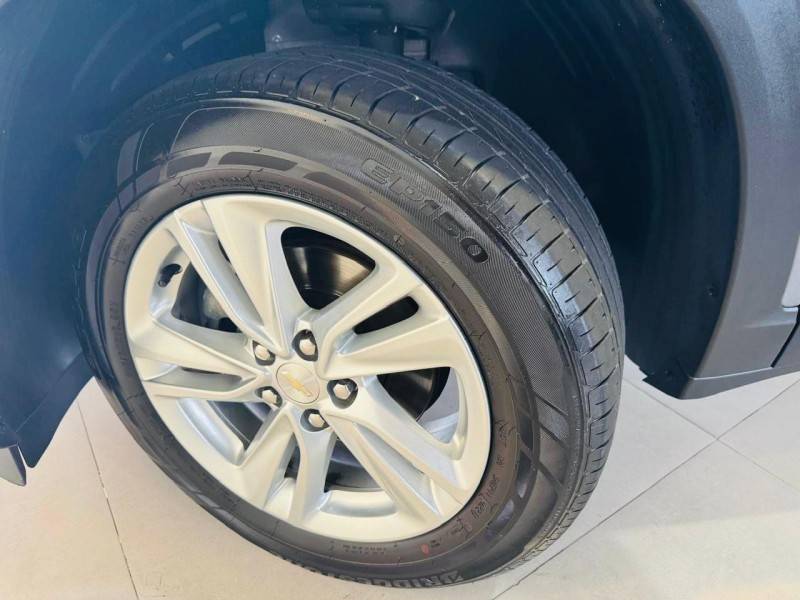 CHEVROLET - TRACKER - 2021/2022 - Cinza - R$ 103.990,00