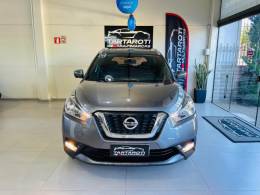 NISSAN - KICKS - 2018/2019 - Cinza - R$ 87.990,00